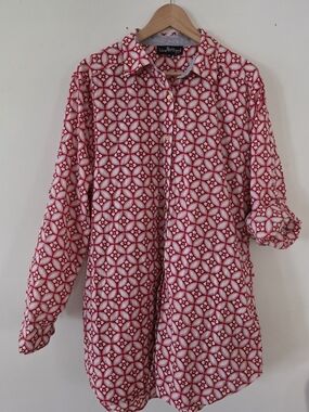 Liza Byrd Red, White and Blue Geometric Button-Up